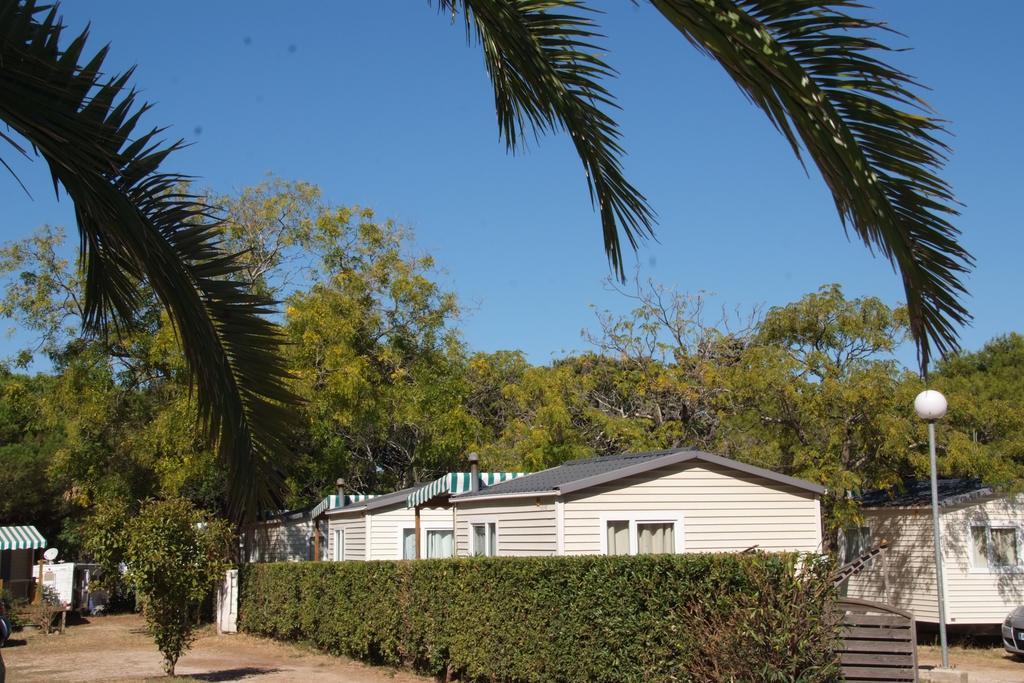 הייר Camping Le Mediterranee מראה חיצוני תמונה