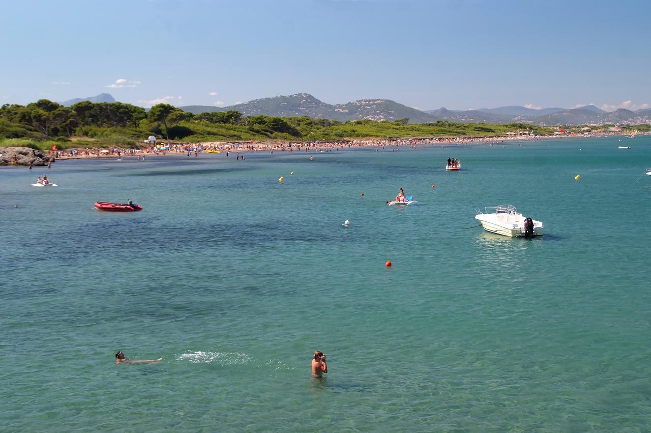 הייר Camping Le Mediterranee מראה חיצוני תמונה